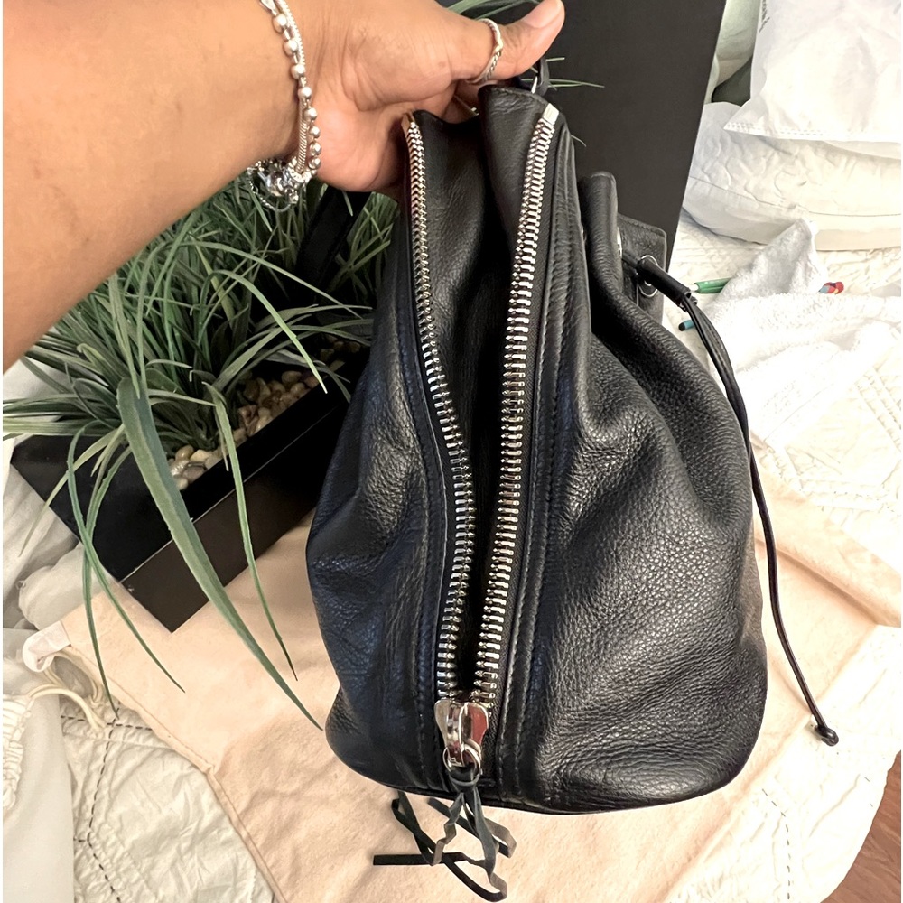 BALENCIAGA bucket papier bag. …… - Picture 11 of 17
